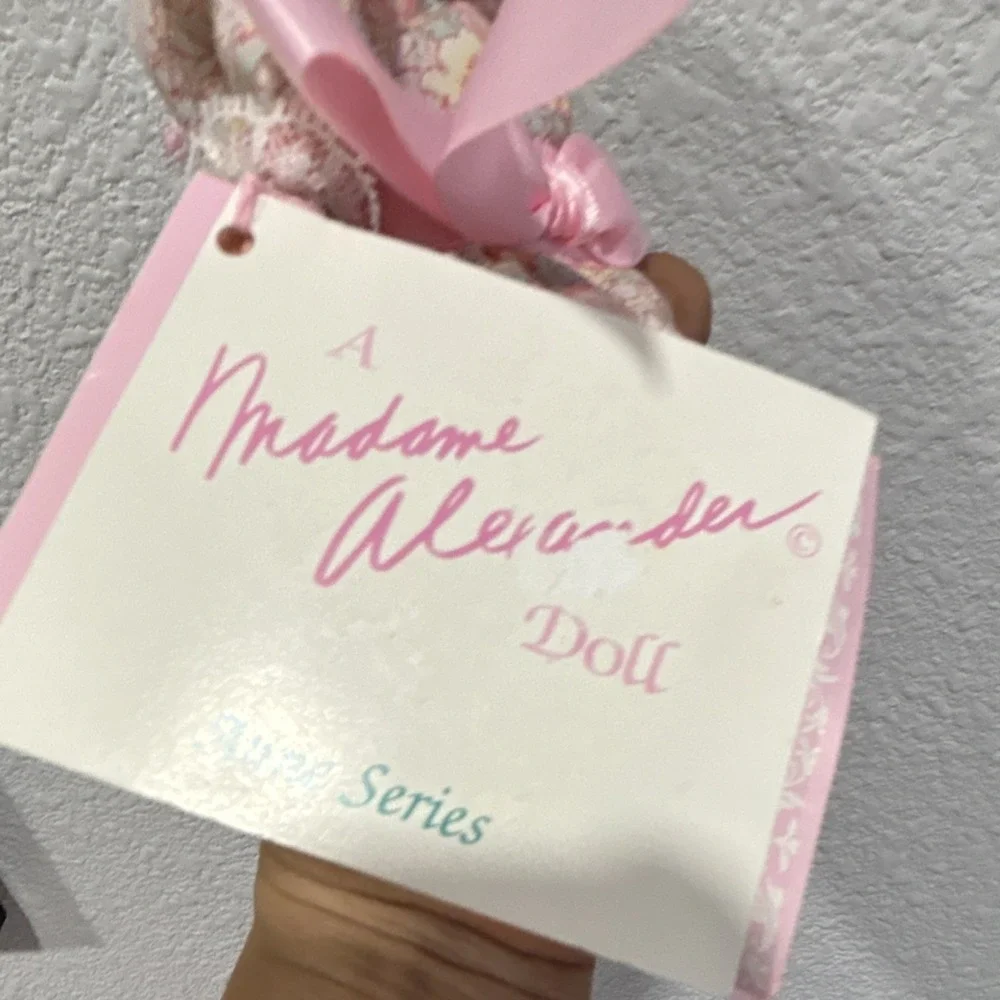 Madame Alexander Wendy 8